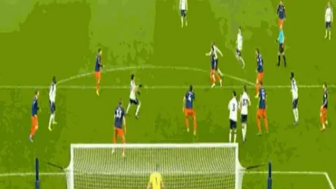 久保建英进球瞬间失忆；主场世界杯晋级情绪平和。