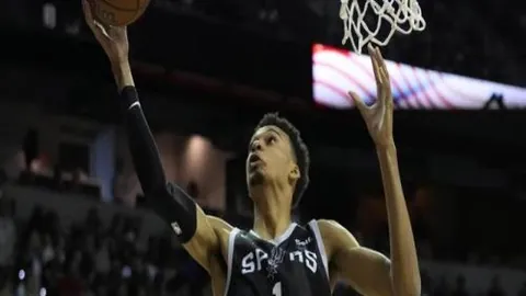 大乐透期号专家推荐：质合分析助力前区十码预测